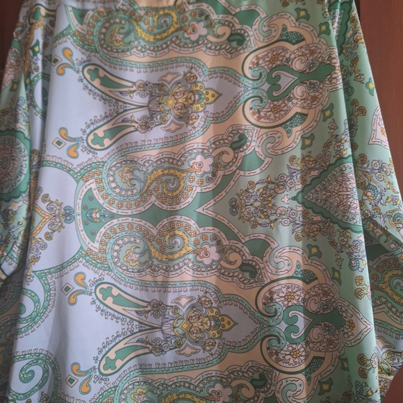 POL Floral Patterned Blouse - Picture 2 of 8